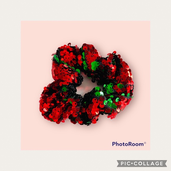 Red And Green Sequined Holiday Hair Scrunchy - Picture 6 of 9